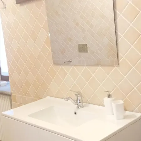 Vignot & Wine * Костильоле-д'Астри