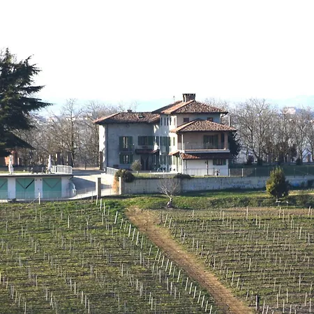 Nyaraló Vignot & Wine Costigliole d'Asti